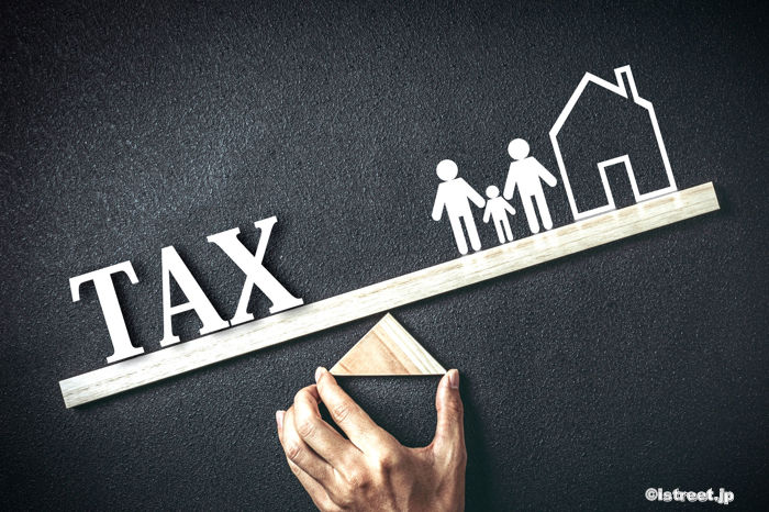 今の税金額は私たちの生活レベルをはるかに超えています