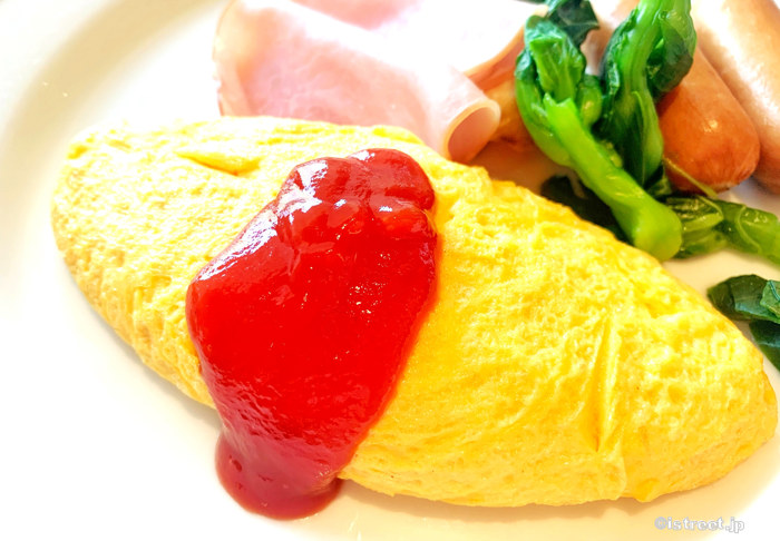 一見プレーンオムレツだけど実はプレーンじゃないのかも！？